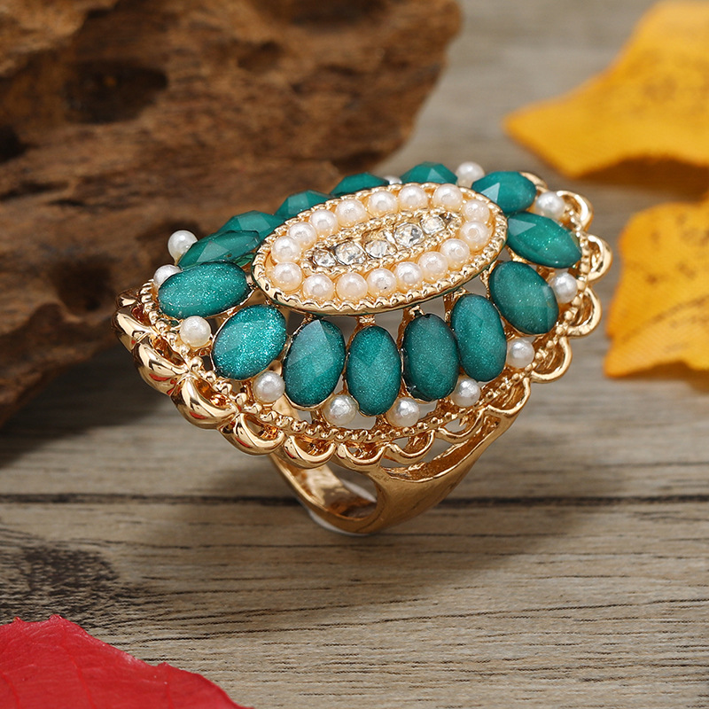 Fashion retro crystal pearl resin joint creative alloy ring