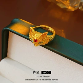 耳环;项链;手链