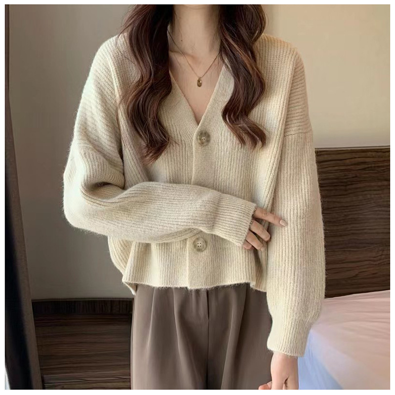 Autumn Knitted Cardigan for Women 2026 New Style Loose Lazy Style Long-Sleeved Top Korean Style V-Neck Sweater Women's Jacket Trendy
