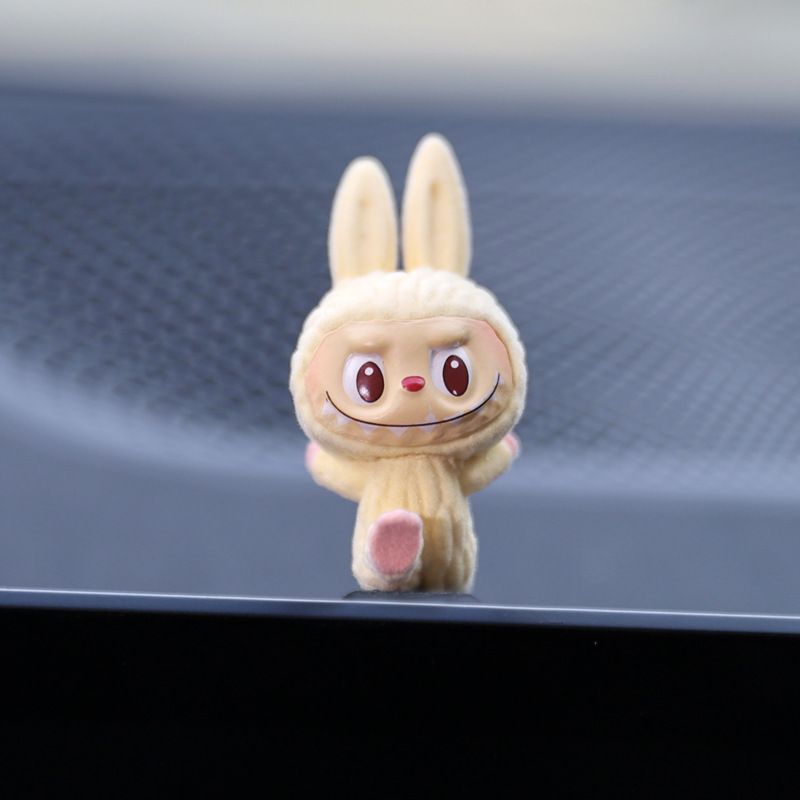 車のディスプレイ装飾品センターコンソール車の漫画の装飾ヨガラブ布車のインテリア用品インターネット有名人の女神|undefined