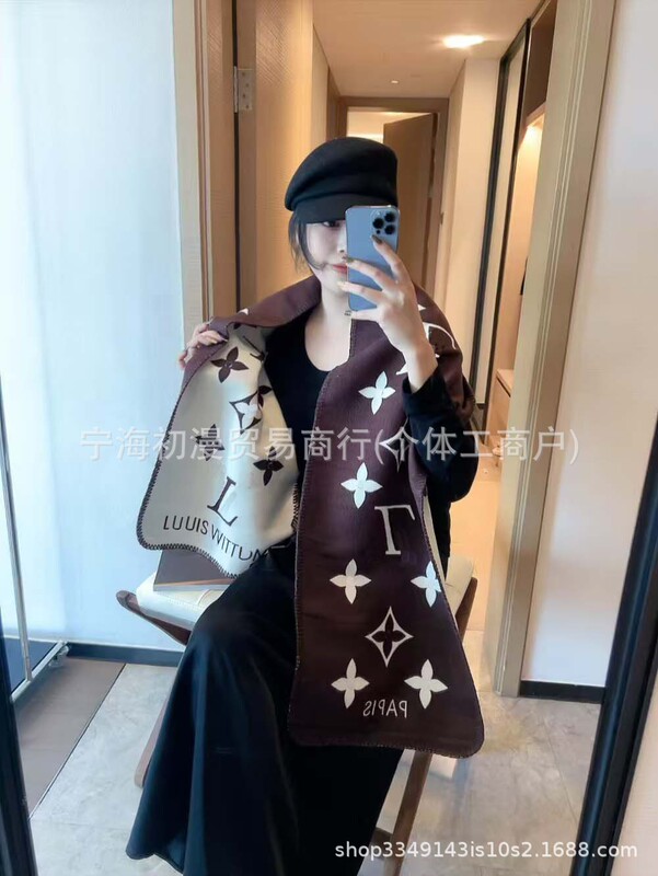韩国东大门围巾空调披肩两用女秋冬季厚保暖双面披风百搭软糯围脖|undefined