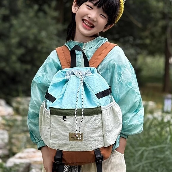 Mochila infantil coreana 2025 nueva mochila de jardín de infantes de gran capacidad, mochila para niños y niñas