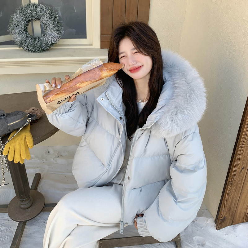 Light Blue Age-Reducing Large Fur Collar Hooded down Jacket for Women, Short Style, 2025 Winter Warm Thickened 90% White Duck down Coat Light Blue Age-Reducing Large Fur Collar Hooded down Jacket for Women, Short Style, 2025 Winter Warm Thickened 90% White Duck down Coat