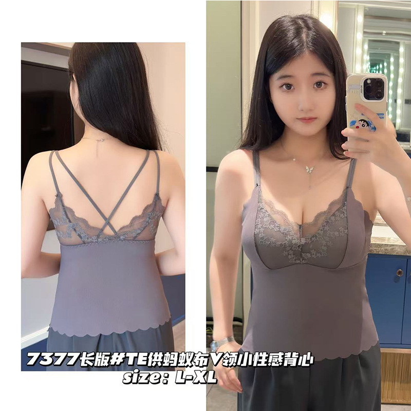 짙은 회색