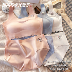 新无痕简约可爱少女学生内衣内裤套装女舒适不闷热中腰少女三角裤