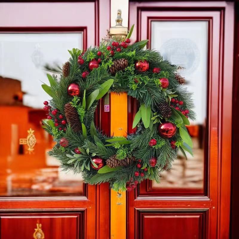 国境を越えた新しいクリスマスリース、赤い冬のベリー、模造松ぼっくり、赤いボール、玄関飾り、卸売ギフト|undefined