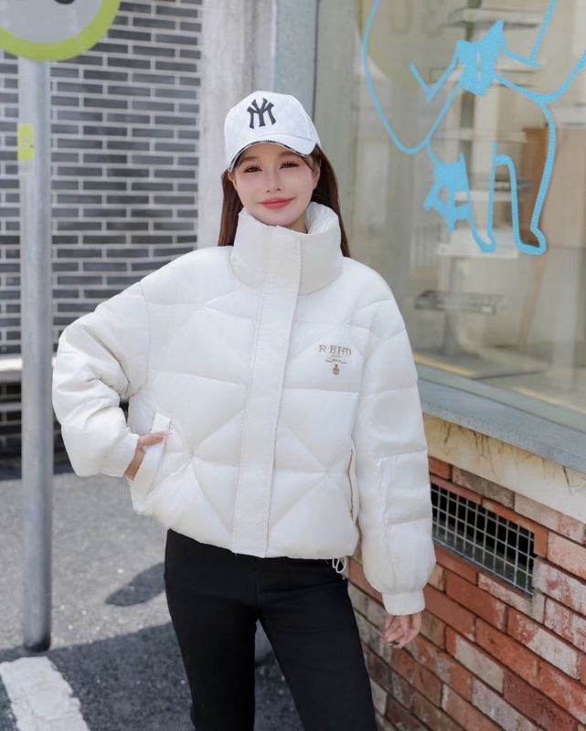 2025冬新款90白鸭绒菱形格子羽绒服女韩版立领俏皮感保暖短款外套|undefined