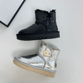女式雪地靴;童雪地靴;厚底拖鞋