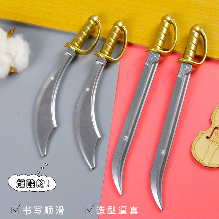 Cuchillo de plástico creativo Pluma de góner Pluma de estilo de arma retro Papelería de estudiante lindo Escritura Pluma de plástico a base de agua al por mayor