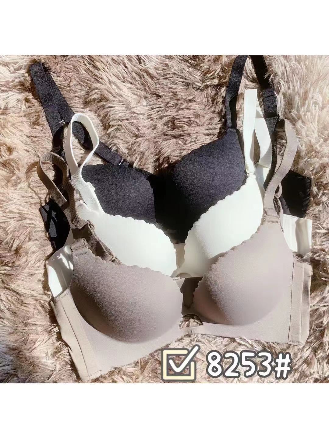 Nuevo simple brillante sexy hueco-out push-up pequeño pecho cómodo transpirable inalámbrico ropa interior sujetador de las mujeres traje 8253