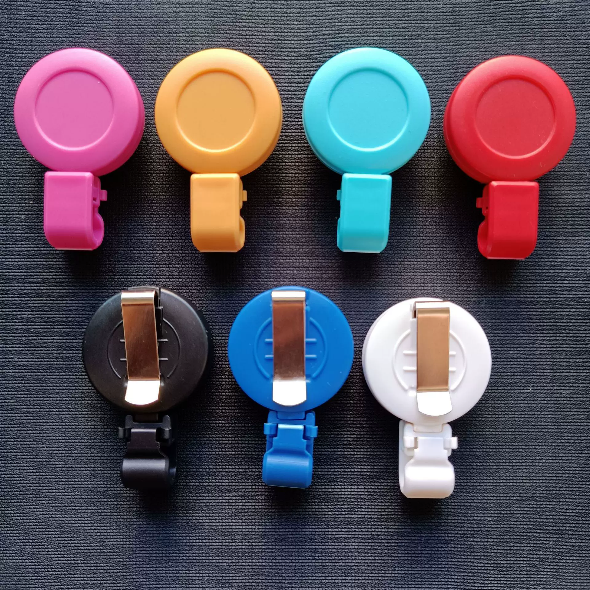 圆形磨砂易拉扣医院学生胸牌证件卡扣背夹款伸缩易拉得可印刷LOGO