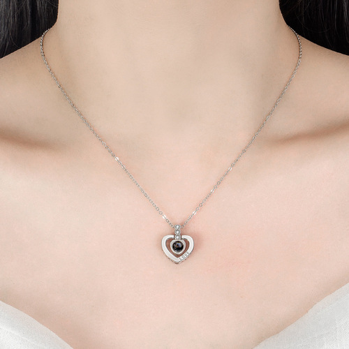 Customized JD Tmall Creative 100 Languages ​​I Love You Elegant Fashion Necklace Projection Necklace Pendant