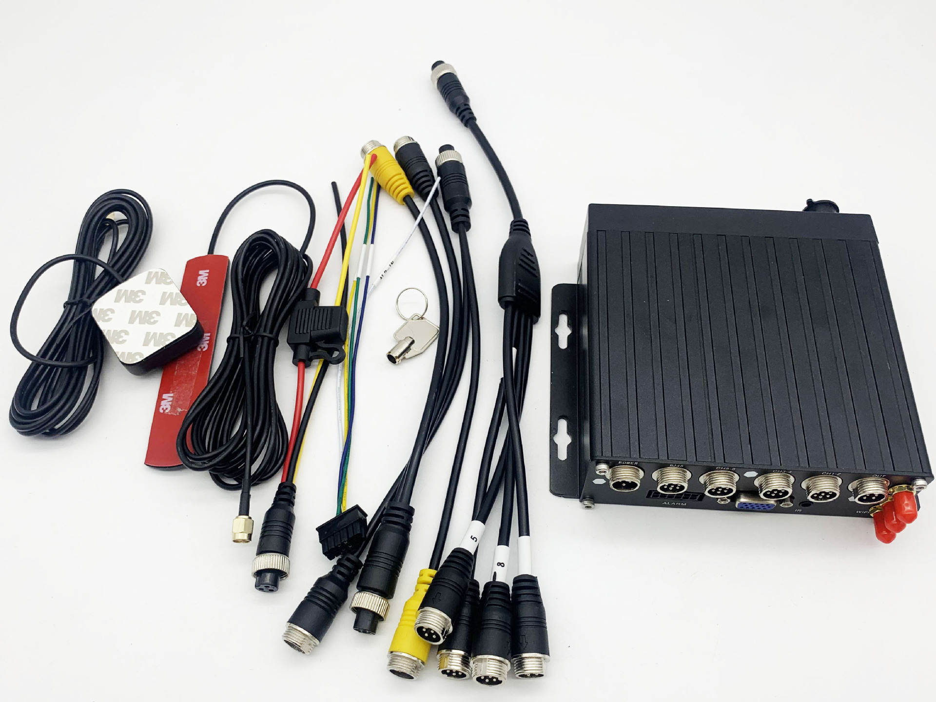 锋莱车队管理4G四路远程监控高清夜视1080P实时GPS定位车载录像机