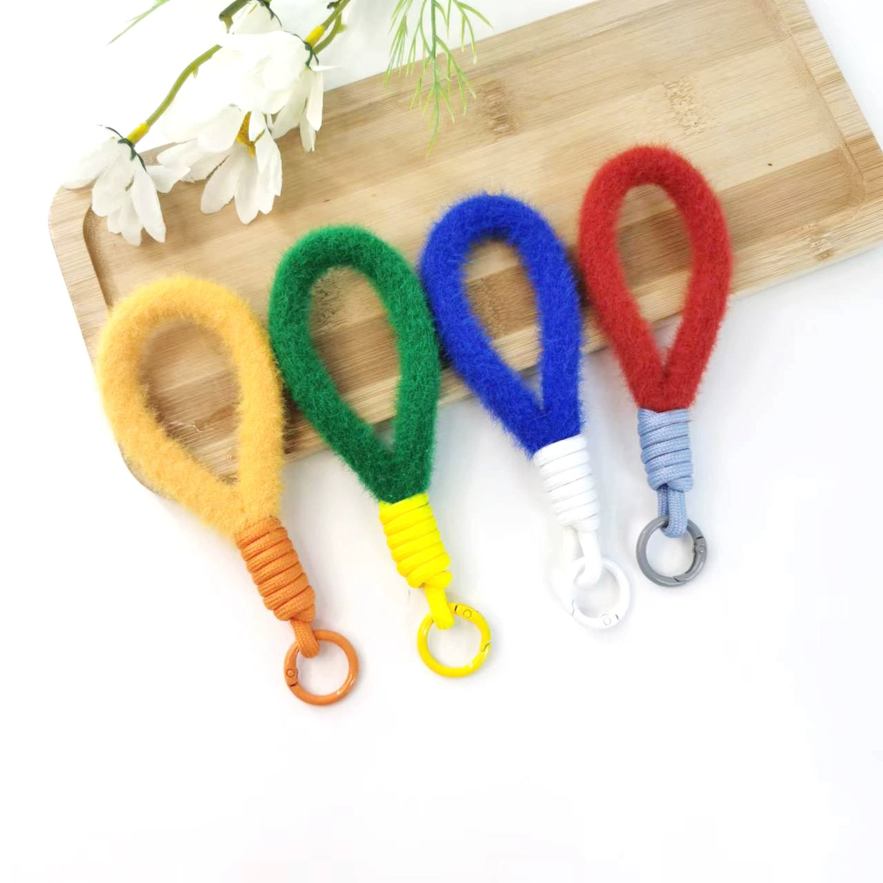 Новый осенне-зимний красочный плюшевый мобильный телефон, короткий ремешок, брелок, простой слинг, мужская и женская сумка, кулон, оптовая продажа