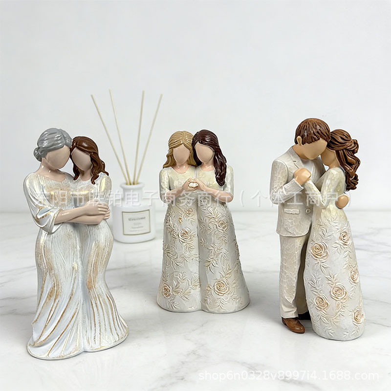 Cross-Border New Valentine's Day Imitation Wood Carving Parent-Child Intimate Ornaments Resin Crafts Home Decoration Couple Handmade Crafts Cross-Border New Valentine's Day Imitation Wood Carving Parent-Child Intimate Ornaments Resin Crafts Home Decoration Couple Handmade Crafts