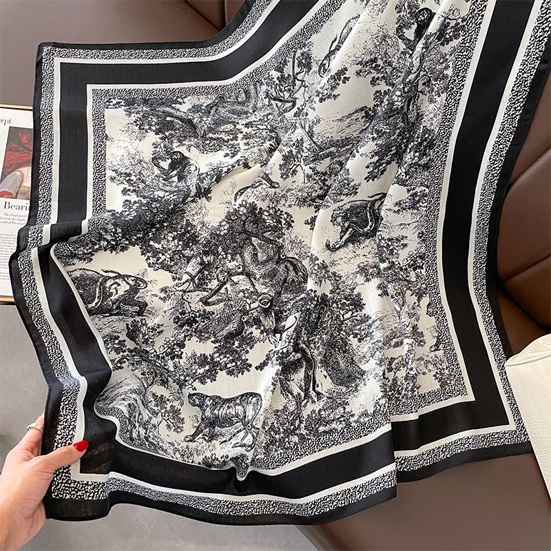 Women's Classical Square Flower Polyester Silk Scarf display picture 6