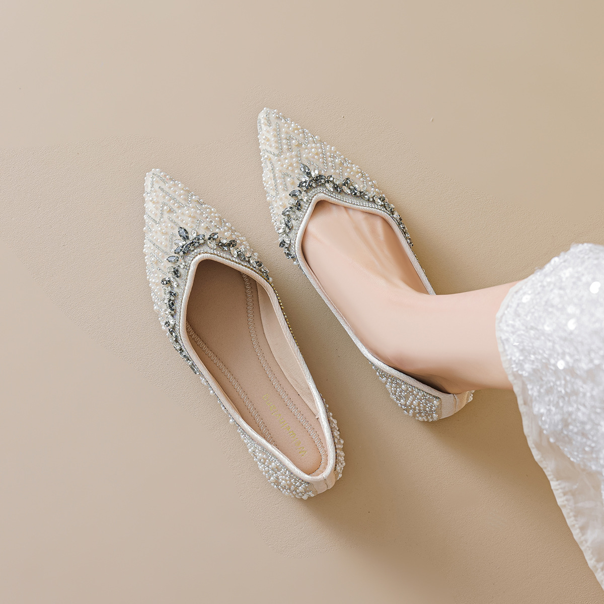 Waiwai Girl 5933-20 French Pointed Toe Flats Women's Shallow Mouth Rhinestone Wedding Shoes with Dress Elegant Women's Shoes