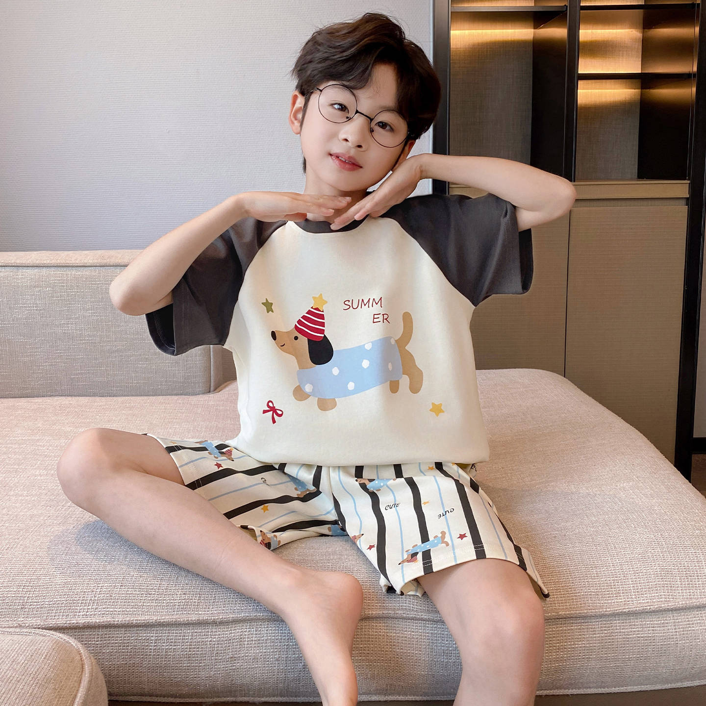 Pijamas para niños 2026 nuevo verano delgado rayas de algodón de manga corta dibujos animados para niños grandes ropa para el hogar