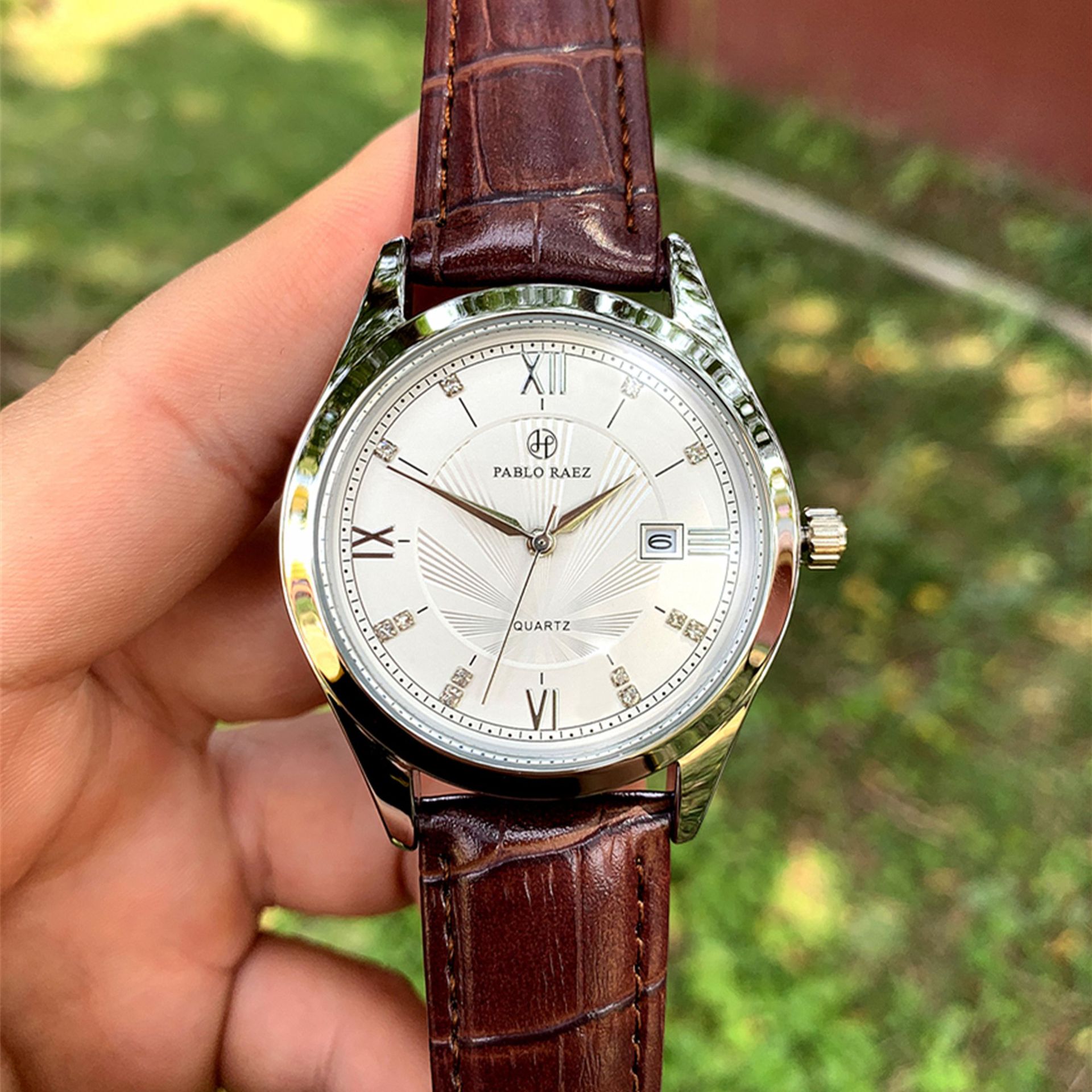 2024 Nouvelle montre de vente chaude à haute valeur esthétique, montre pour hommes authentique, montre populaire, mode étudiante haut de gamme et montre pour hommes polyvalente_voghion.com