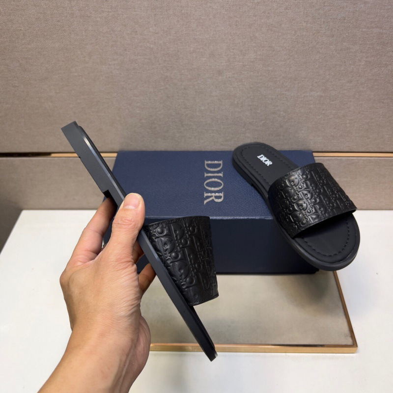 2025 nuevo estilo de gama alta tendencia personalidad chanclas moda casual hermosas chanclas todo fósforo zapatillas de comercio exterior