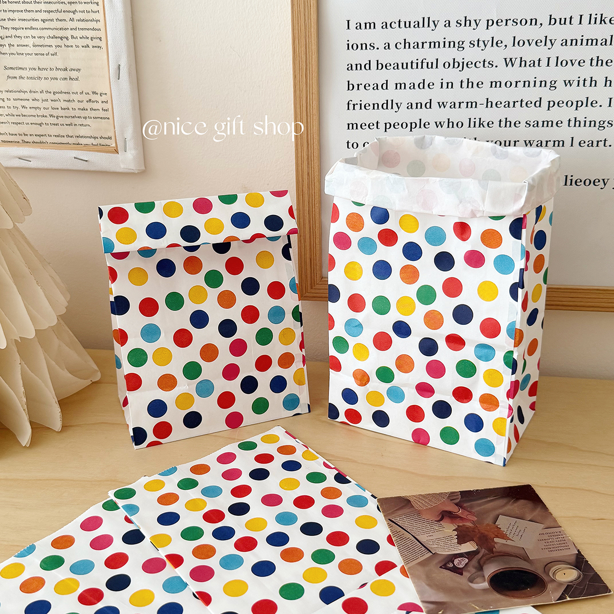 Inswind de alto valor de color ondulado punto de papel bolsa bolsa de regalo para el hogar almacenar dulces lindos bolsas de embalaje de horneado