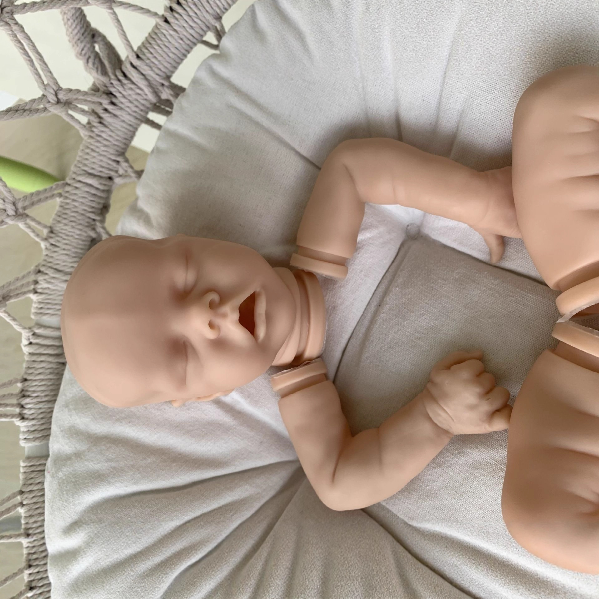 Kit de muñecas reborn TWIN A 18 "piezas de muñecas sin pintar color