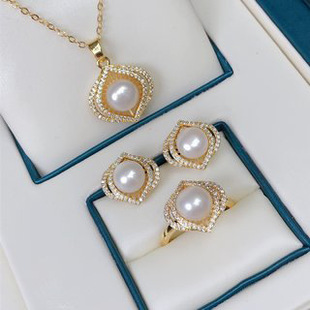 The Store Manager Recommends a Three-Piece Set of Freshwater Pearls Angel's Eyes 8-9mm, an Elegant and Exquisite Trendy Multi-Band