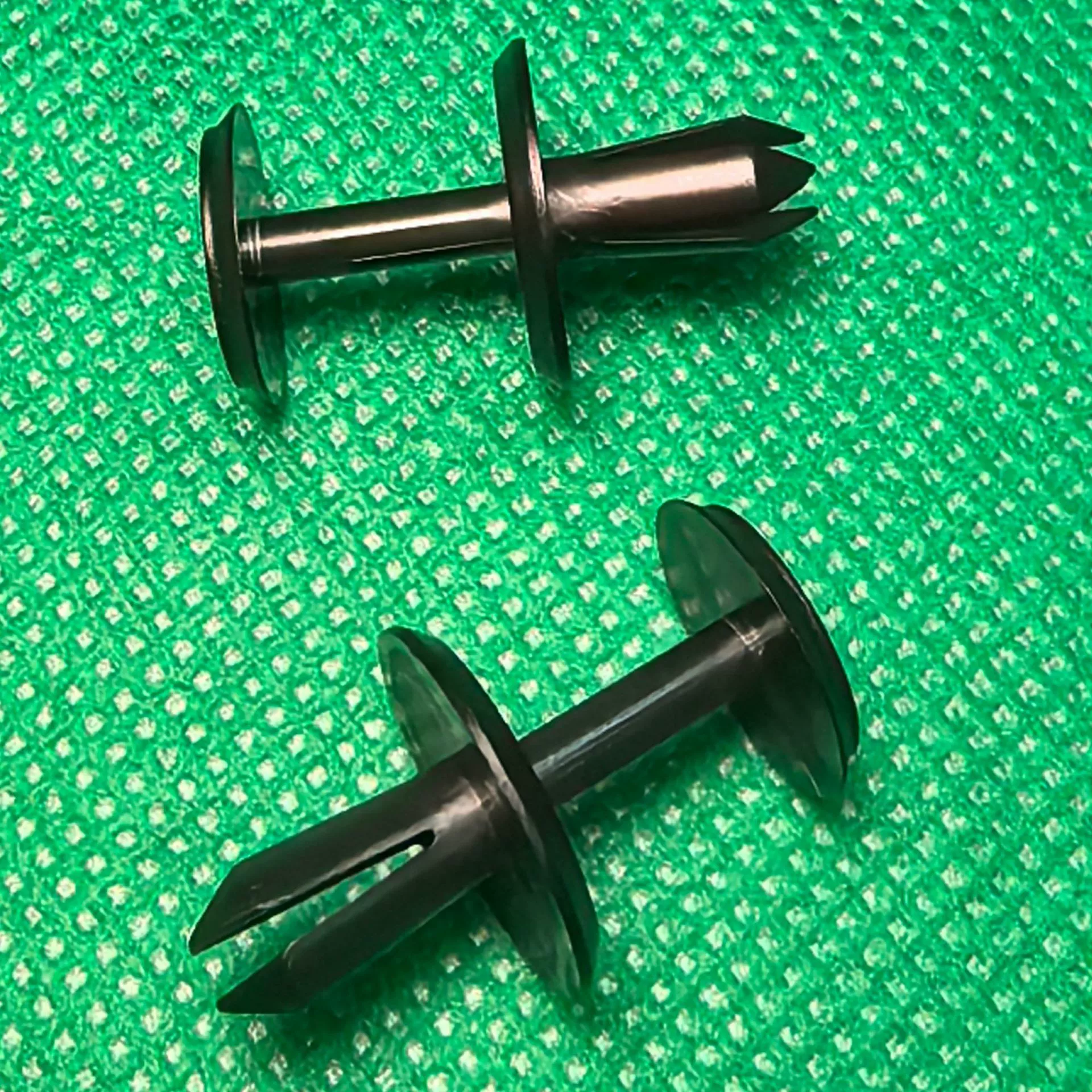 Бесплатный образец заводской поставки GPPR проводка воздуховода заклепка пластиковый молоток нейлоновая пластиковая заклепка