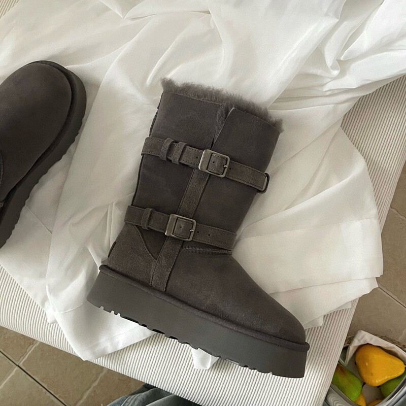 河南桑坡女冬季新款中筒骑士靴保暖装饰皮带扣羊皮毛一体雪地靴|undefined
