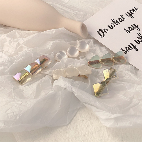 Influencer ins simple hair accessory heart square laser cat's eye stone cute bangs back duckbill clip bb edge clip for women 