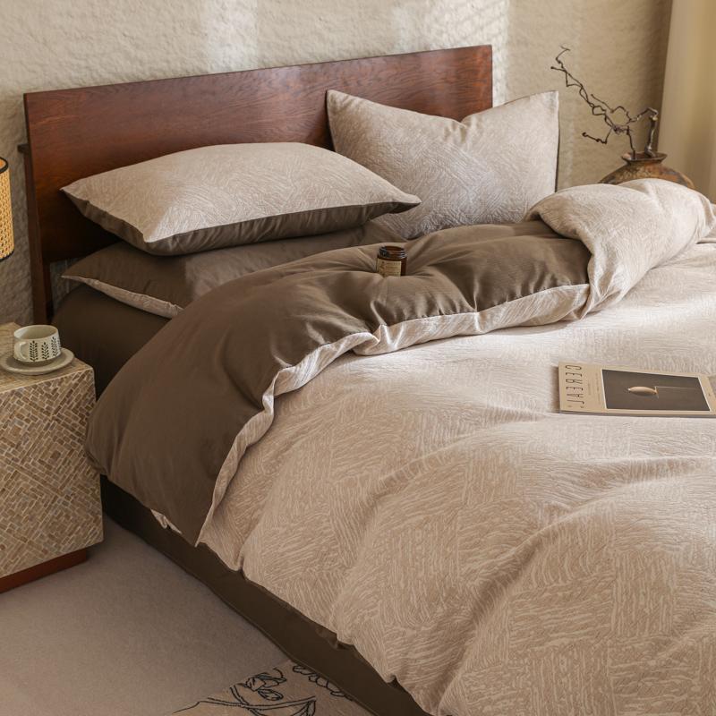 Cama de algodón molido de algodón largo conjunto de cuatro piezas de algodón puro 2025 nuevo lujo ligero de alta sensación sábanas cubierta de tres piezas