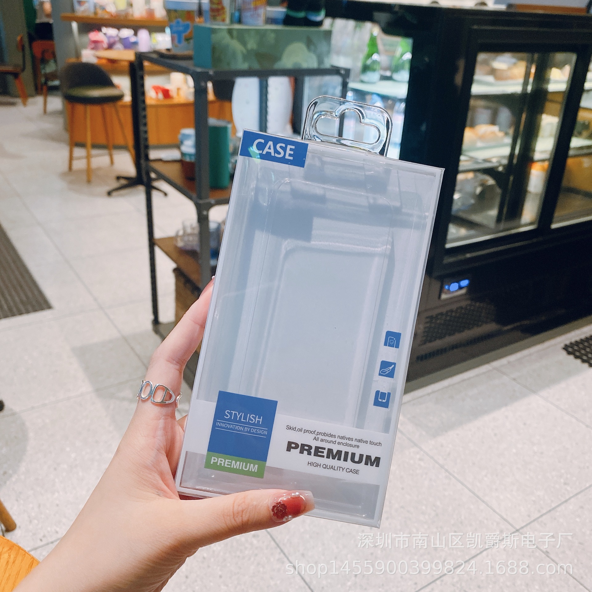 흰색 판지 투명 후크