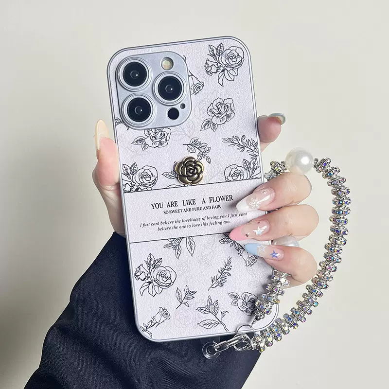 苹果16pro手机壳小香风山茶花iPhone15promax轻奢高级挂绳小羊皮
