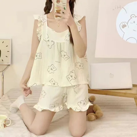 18#흰색 바탕에 작은 곰