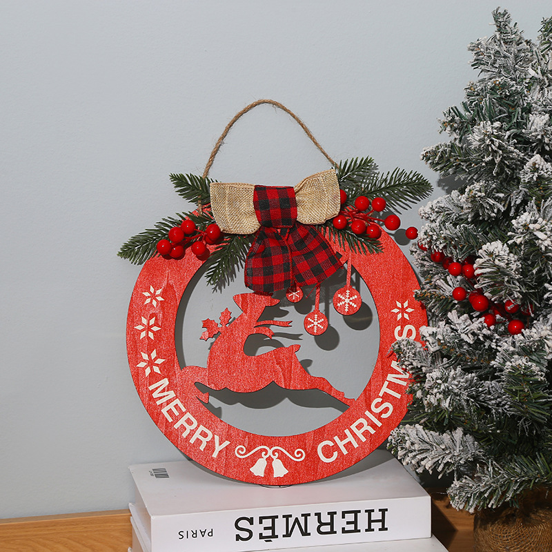 Navidad transfronteriza madera hueco lista de pared redonda roja decoración de la puerta colgante creativo de Navidad al por mayor