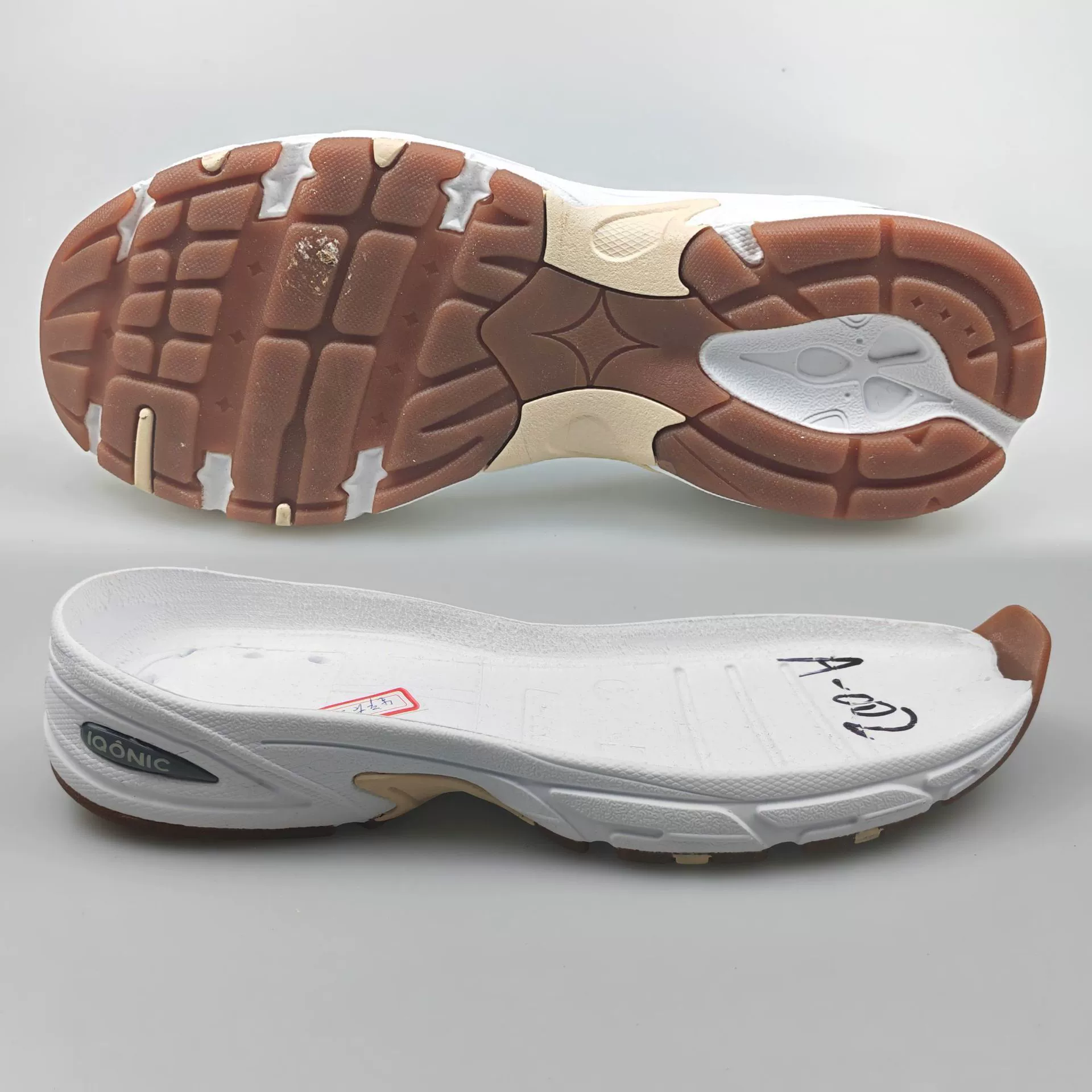 Прямые оптовые продажи от фабрики в Дунгуане: новые спортивные подошвы, износостойкие, нескользящие, для бега, материал MD комбинированный RB