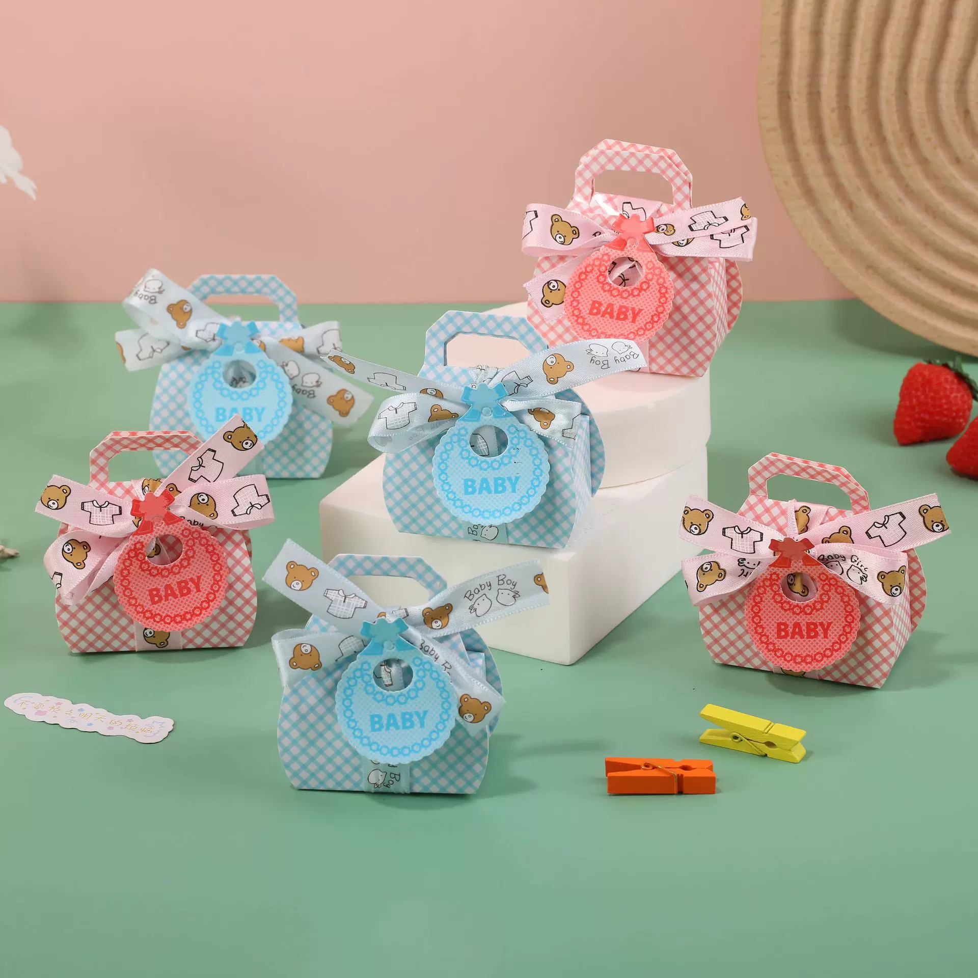 宝宝创意喜糖盒婴儿派对糖果包装盒糖果盒工厂批发包装盒盒子空盒