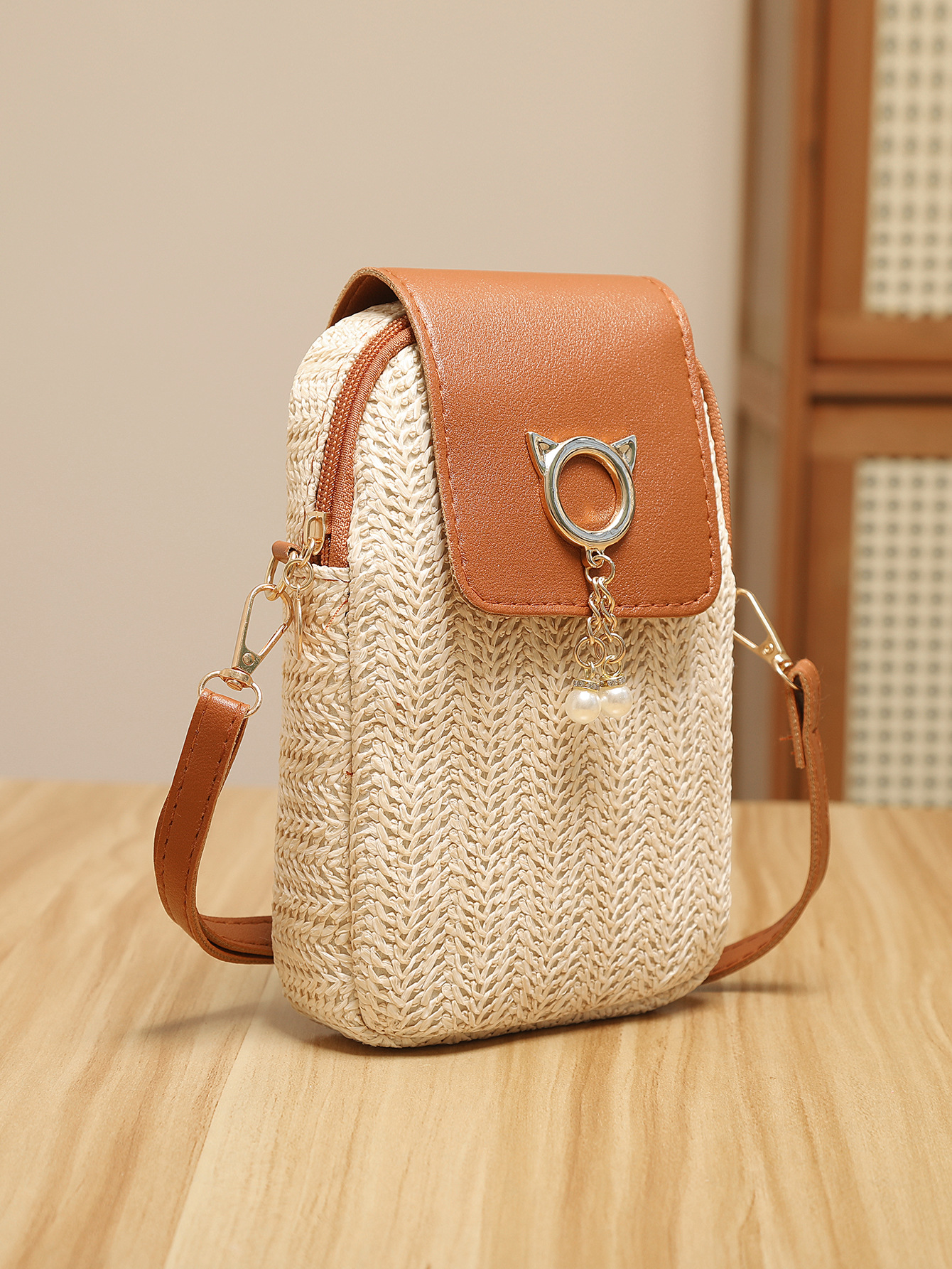 Trendy Straw Mobile Phone Pearl Tassel Bag