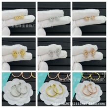 �ټ�/T���¿����ŷ���羳Ů������С�ڷ�ʱ�г����߼��ж���