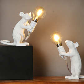 跨境老鼠台灯北欧动物灯具客厅卧室服装店摆件装饰树脂台灯装饰