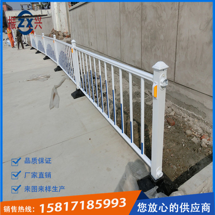 现货城市市政公路护栏 人行道安全隔离栏 绿化隔离带防护栏杆