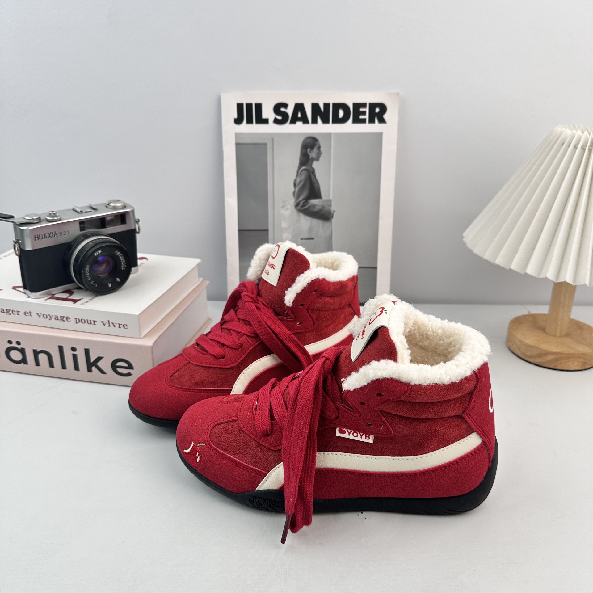 Zapatos de mujer y zapatos de madera de vello de mujer calentamiento de algodón, zapatos de cabello nicho, zapatos de cabello de algodón, zapatos de entrenamiento de pequeña división de cabello