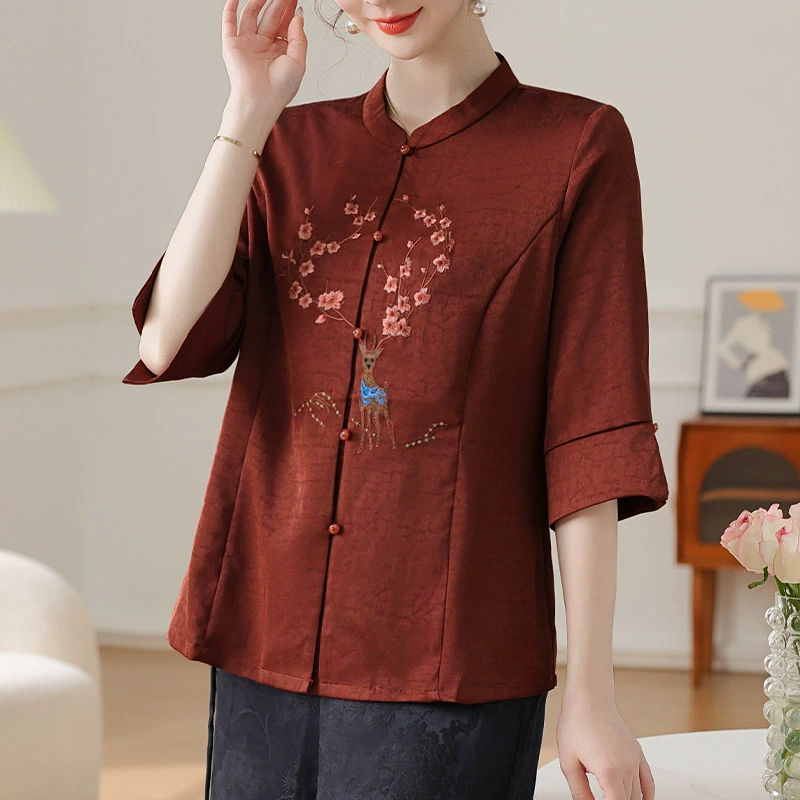 2025 летний новый темперамент мама одеваются с семью рукавами вышитый воротник рубашка среднего и пожилого возраста женщина большой размер пожилой топ