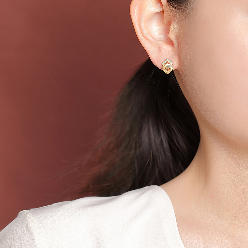 Bông tai bạc S925 mạ vàng hình vuông kim cương nhỏ gọn thanh lịch — Bạc