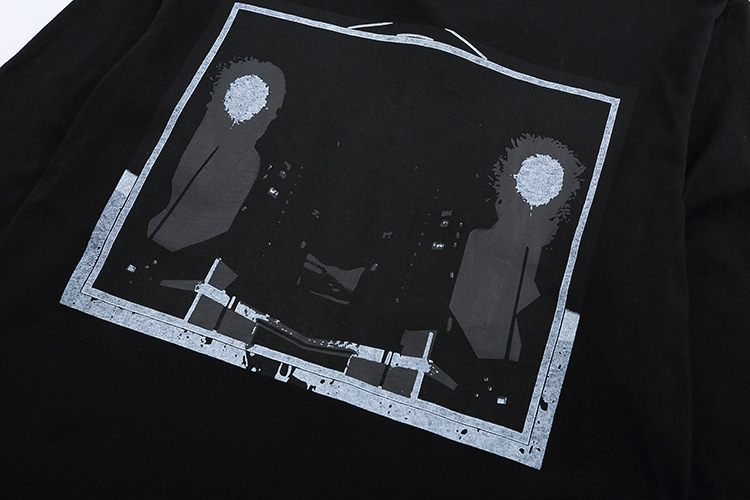 T-shirt à manches longues et col rond avec imprimé de scène nocturne abstraite magique de Street Tide Harajuku Wind C E_voghion.com