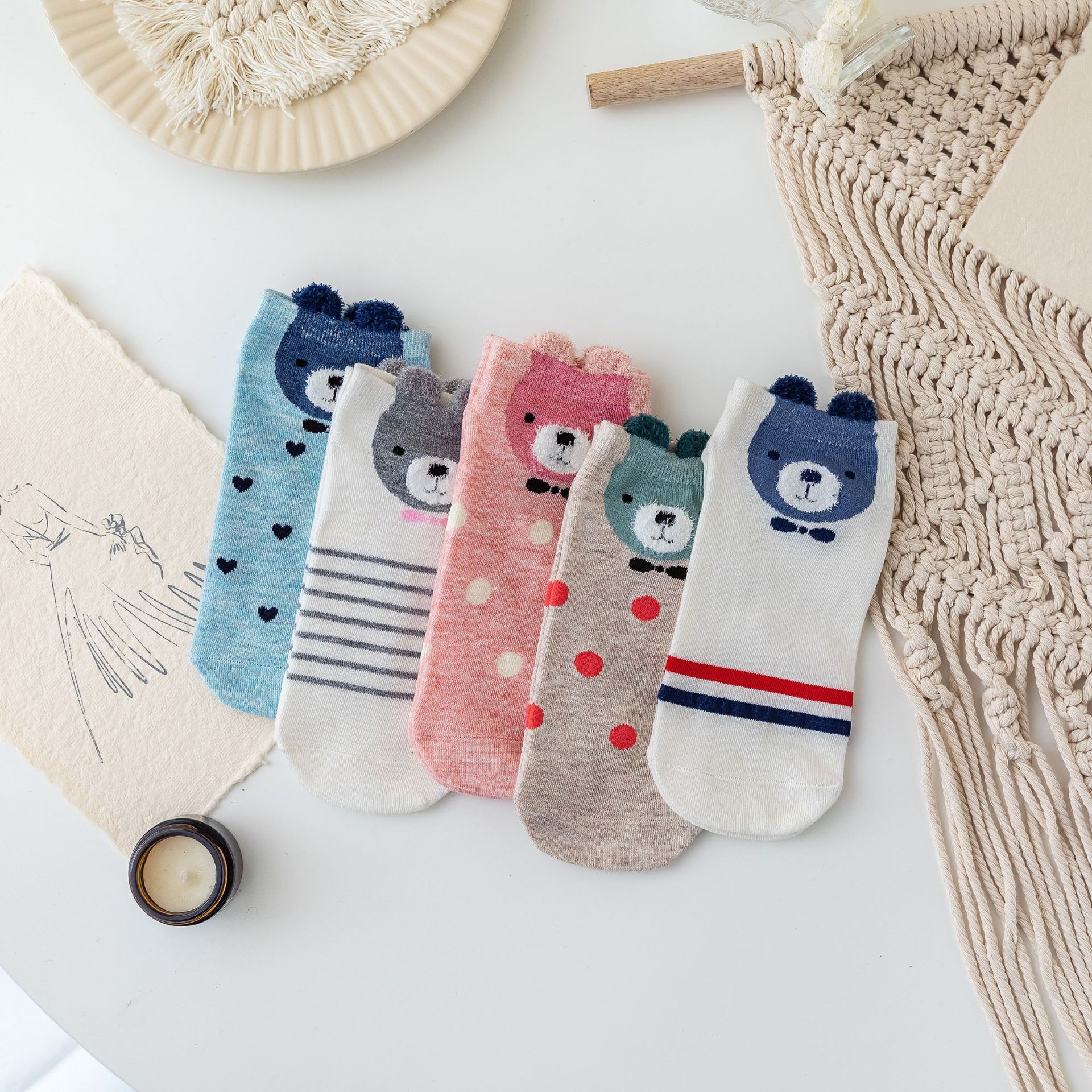 Primavera y verano nueva caricatura Comercio exterior Calcetines de barco de mujer estilo universitario boca baja calcetines invisibles ins estilo japonés calcetines cortos de moda