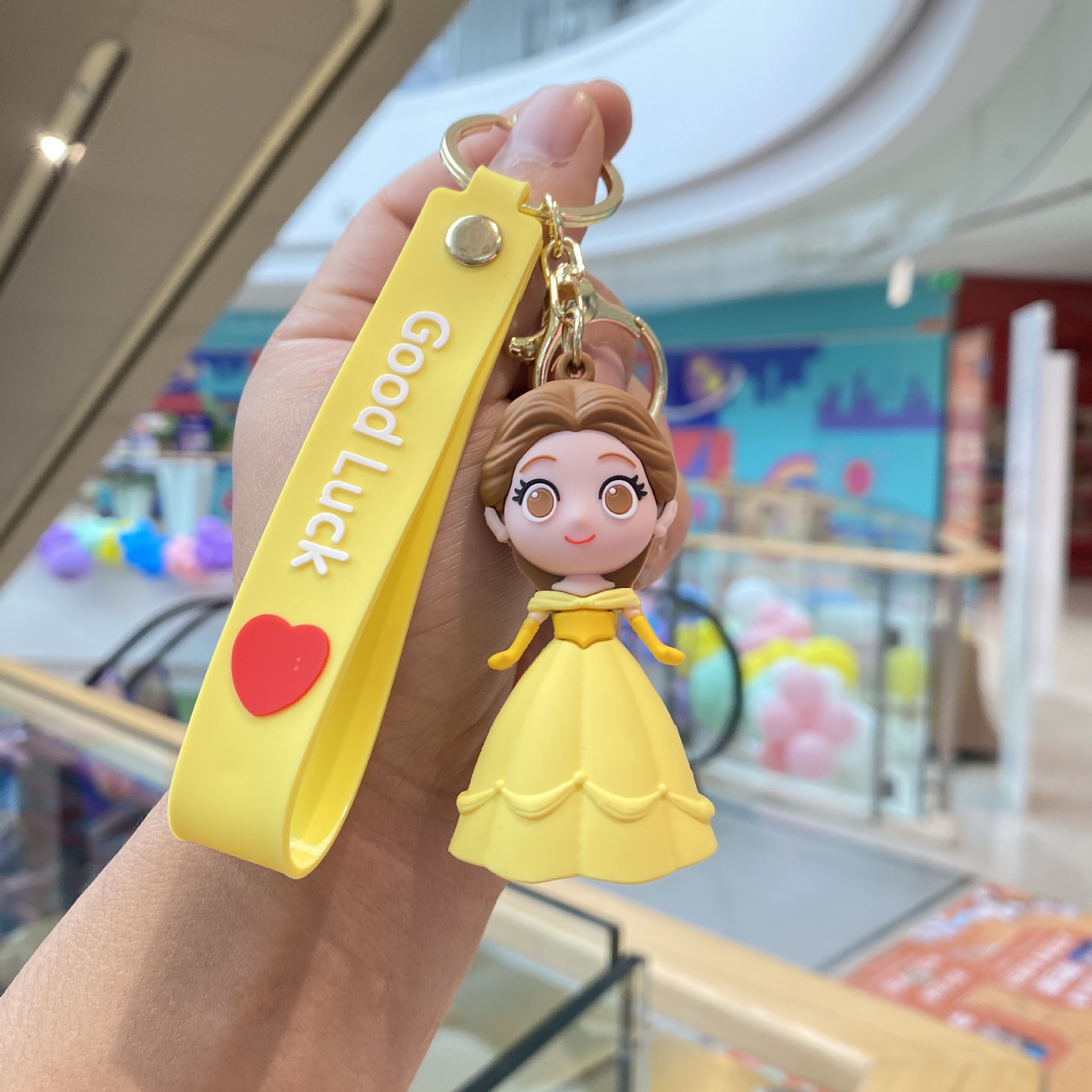 Congelado blanco nieve llavero coche mochila colgante lindo muñeca máquina pequeño regalo al por mayor