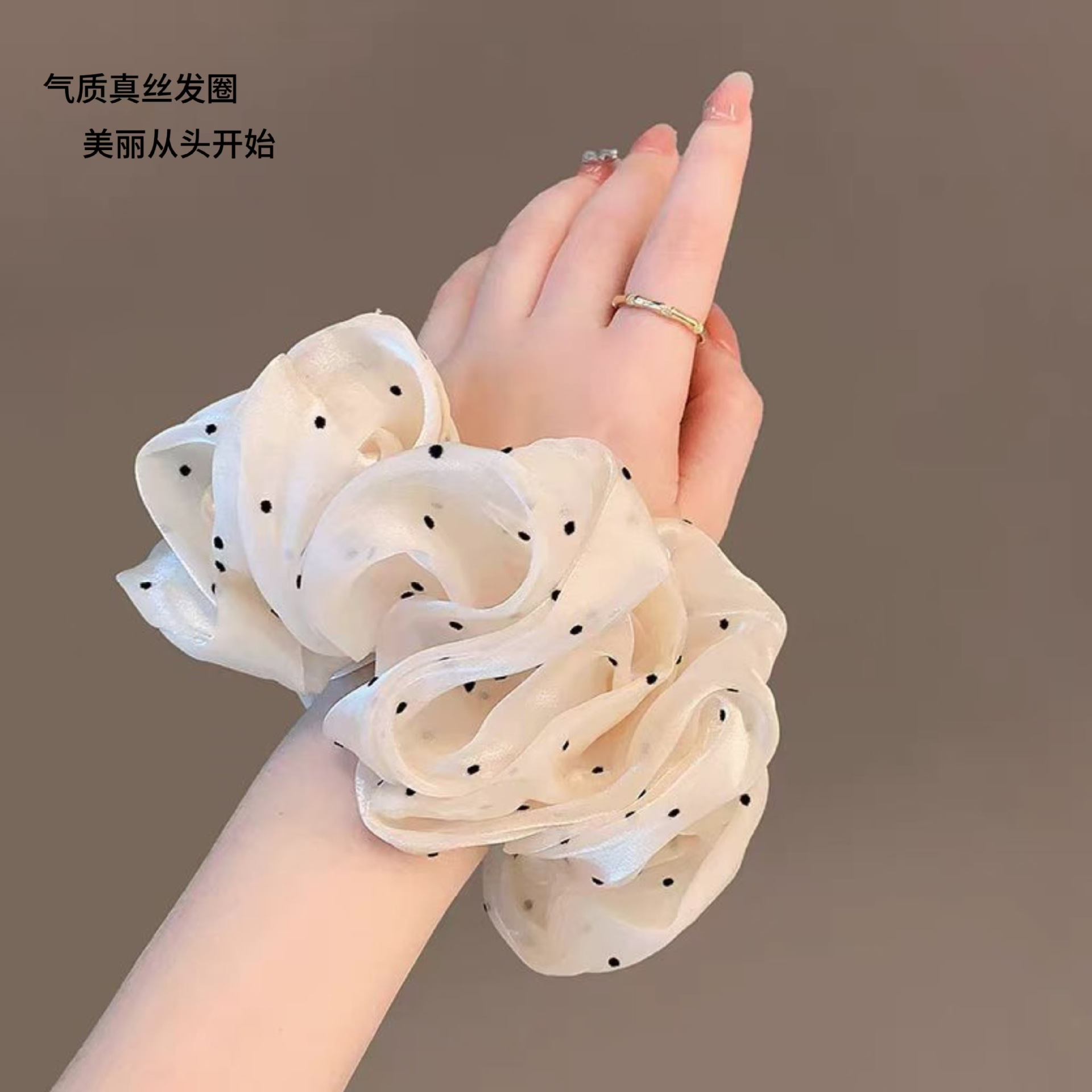 h2uTiviiztSHn2aJjQ1eWmIaH2NW3Kt4FyAO