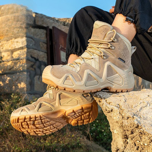 Snow Leopard Men's and Women's Desert Boots Mountaineering Hiking Wear-Resistant Fashion Martin Boots Men's Boots Outdoor Waterproof Combat Boots