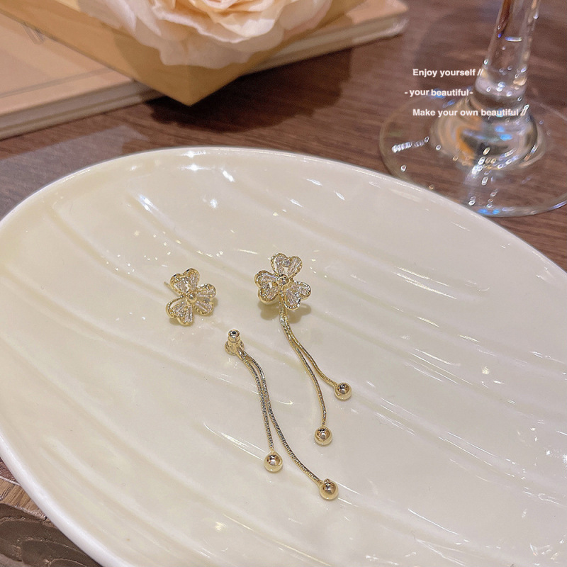 S925 シルバー針絶妙なクローバータッセルイヤリングハイエンドライト高級ニッチイヤリング 2 着用気質ホットスタイルイヤリング|undefined
